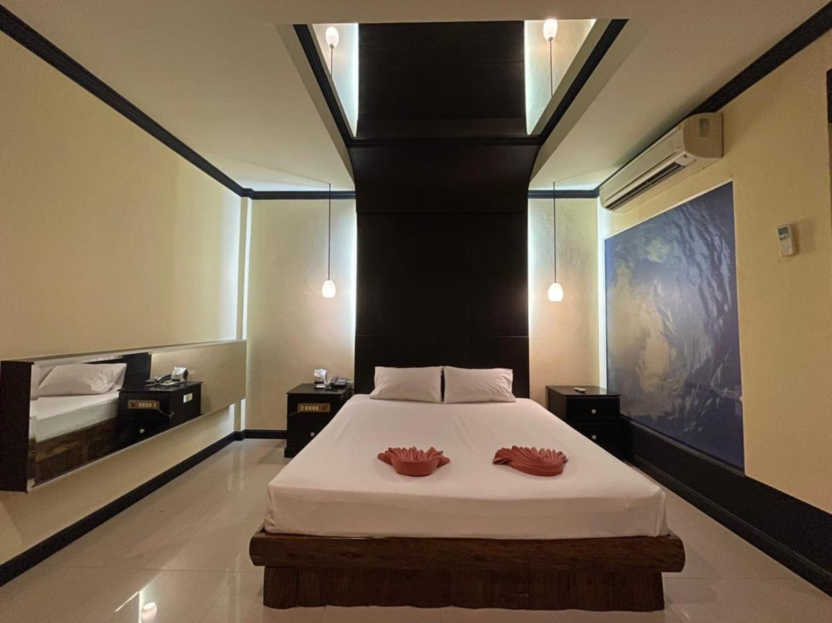 Baankaew Resort Паттайя Экстерьер фото